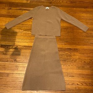 Ribbed knit jumper and skirt